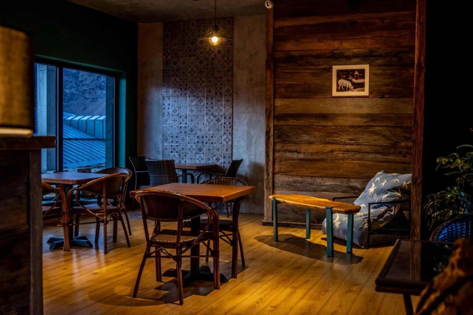 Hotel Misty Mountain Kazbegi Dış mekan fotoğraf